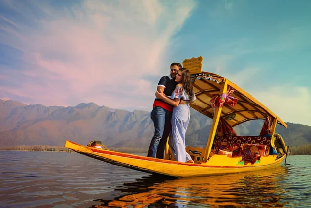 Kashmir Honeymoon Package